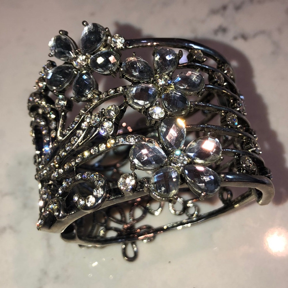 Chico clear rhinestone cuff